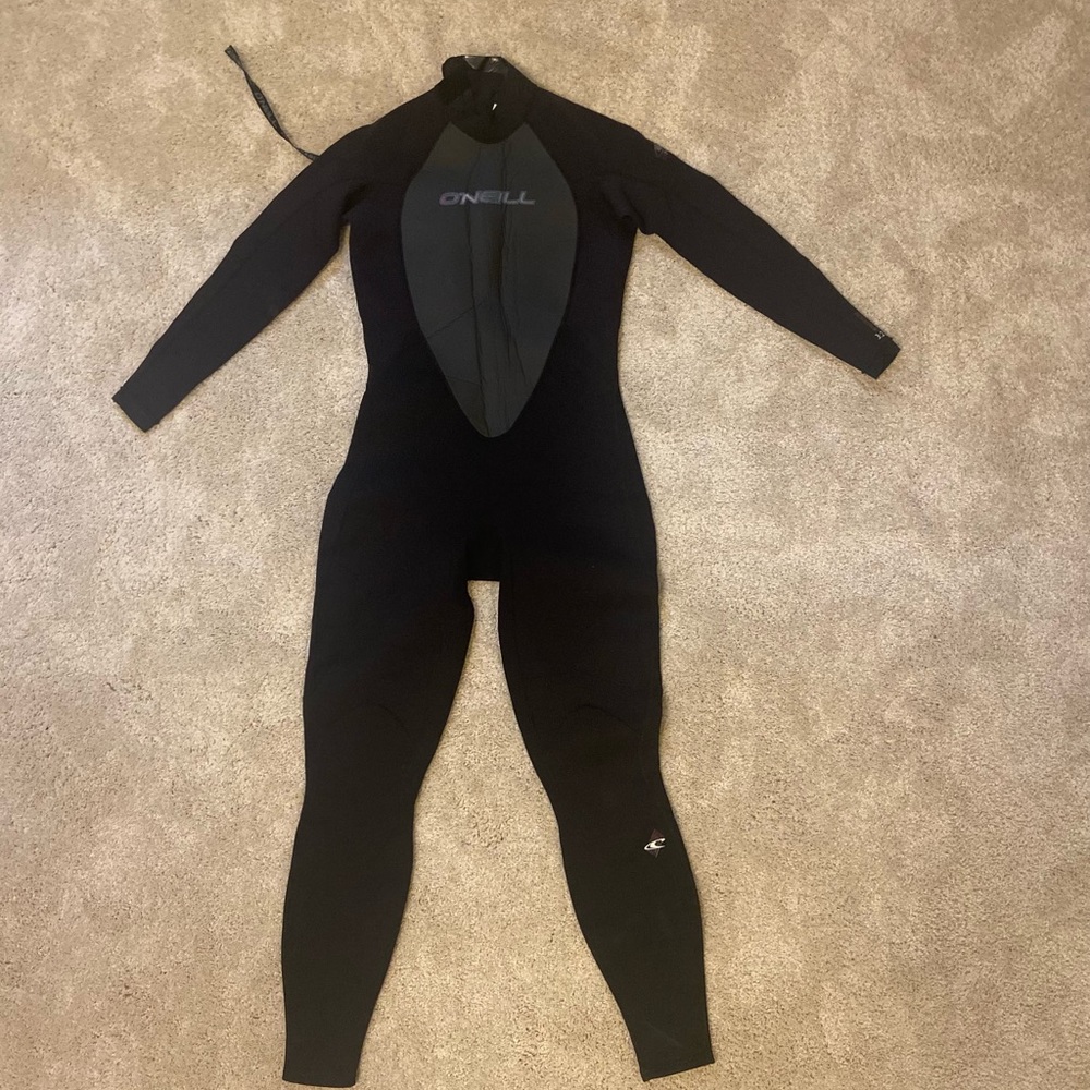 Wetsuit - Picture 3 of 4